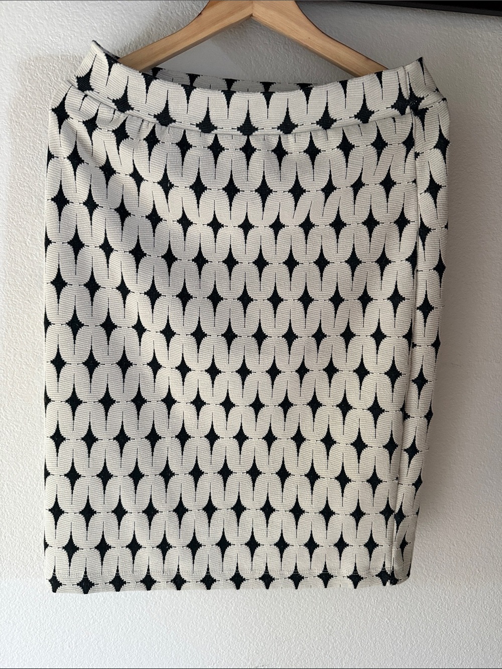 Renee C. Leena Stretch Elastic Waist Pull On Geometric Pencil Skirt, Size M